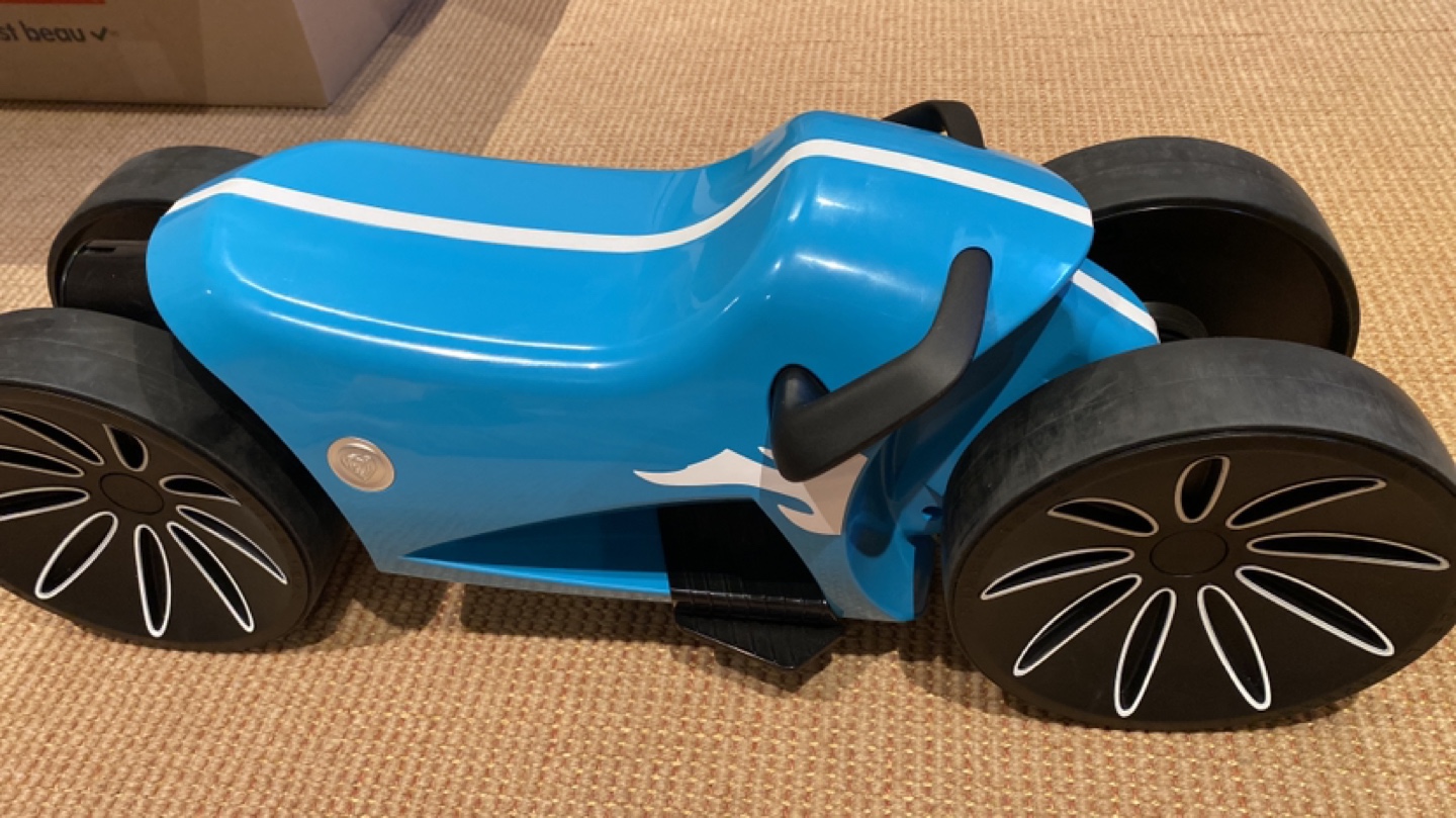 Prince Lionheart yoMOTO Ride-On Toy for Toddlers, Blue image indicator(3)