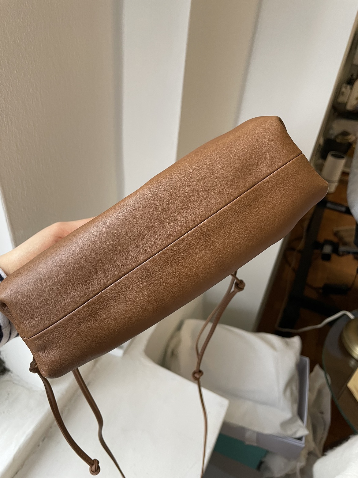 Bottega tan caramel leather pouch bag - photo 2