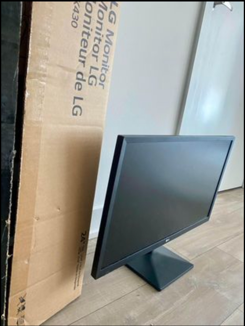 LG 24” IPS FHD Monitor with box + cables - photo 2