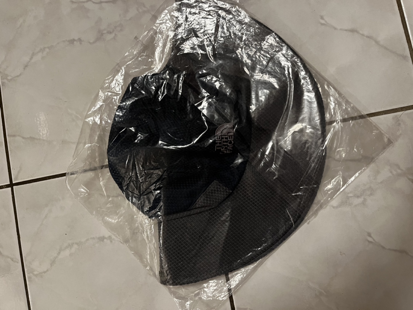 BNWT The North Face wide brim hat image indicator(5)