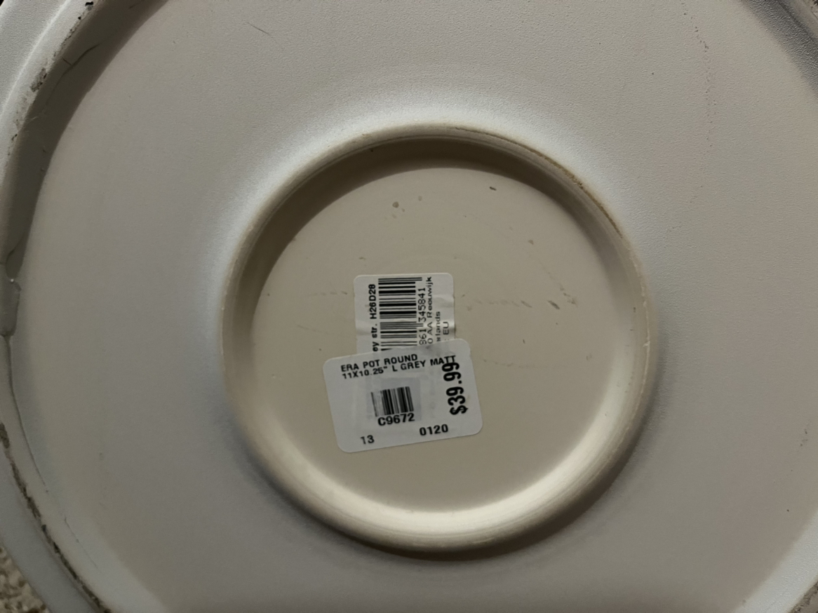 Large white plant cover pot - photo 2