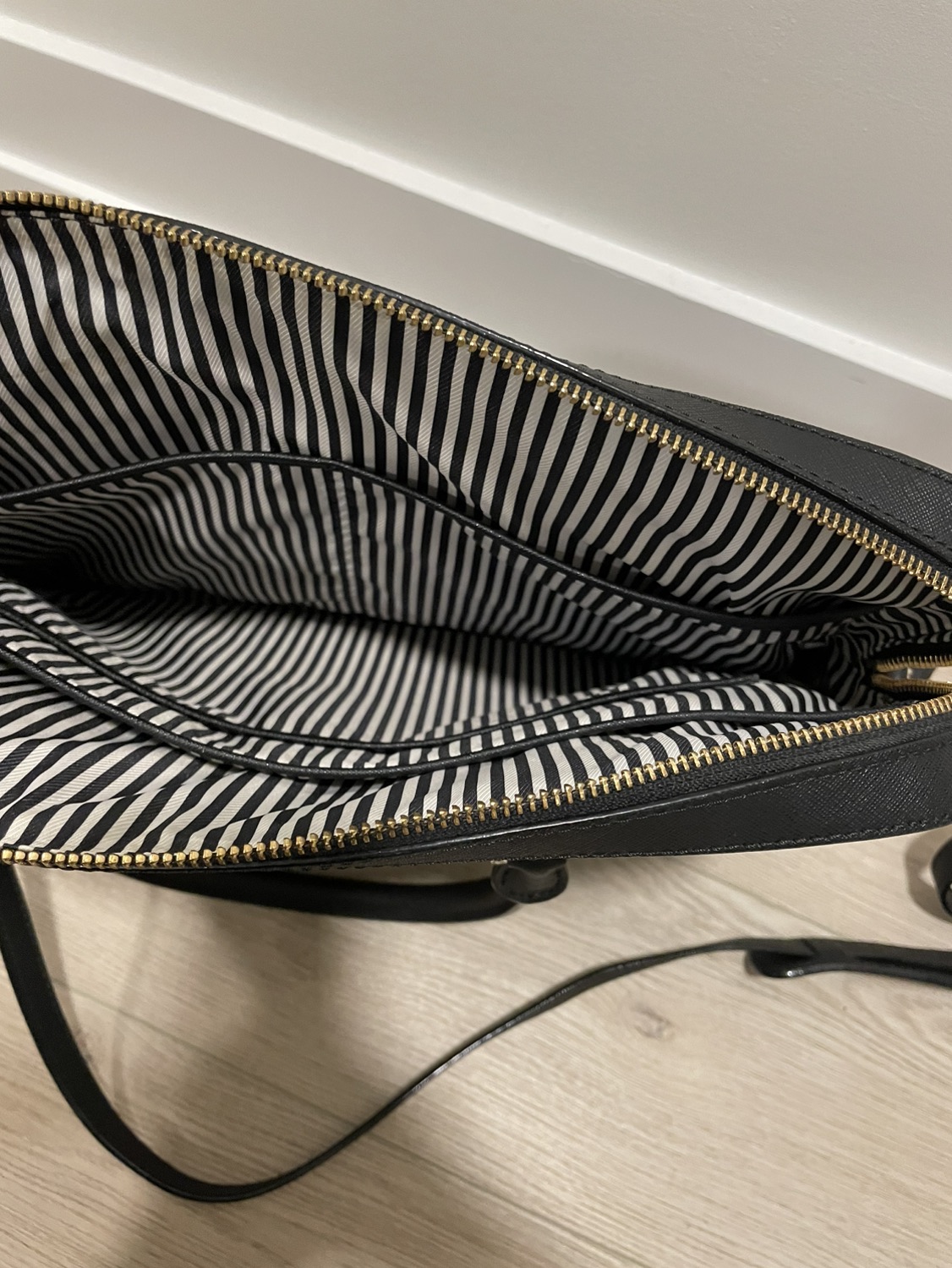 Kate spade ♠️ laptop bag image indicator(7)