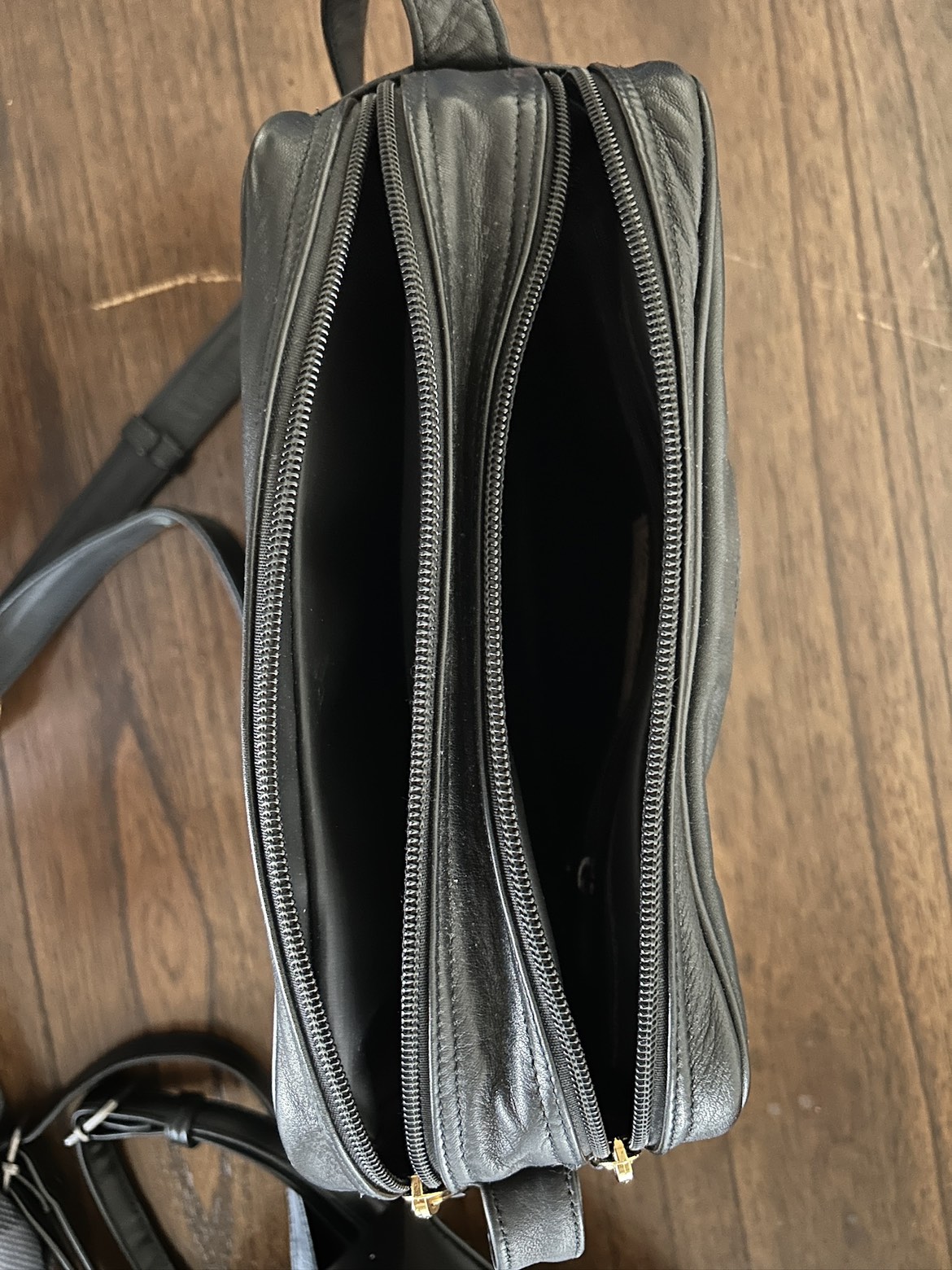 Leather Purse #freecycle image indicator(5)