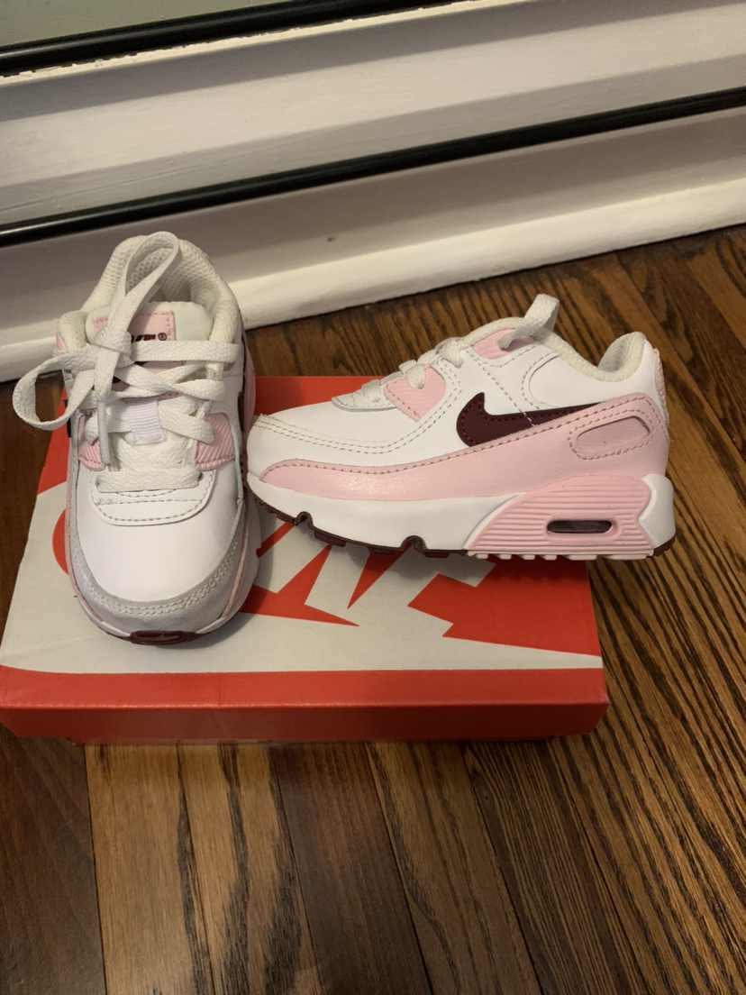 Nike Air Max 90 -size 5c
