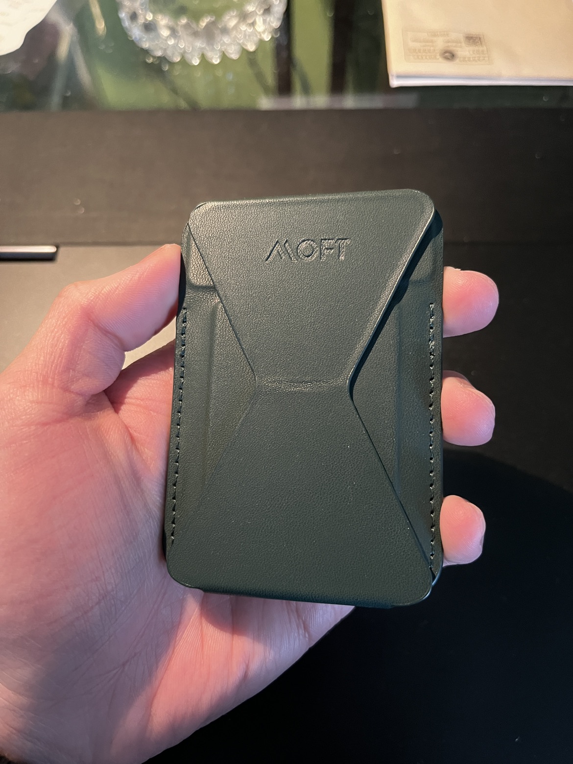 Moft MagSafe Card Holder thumbnail