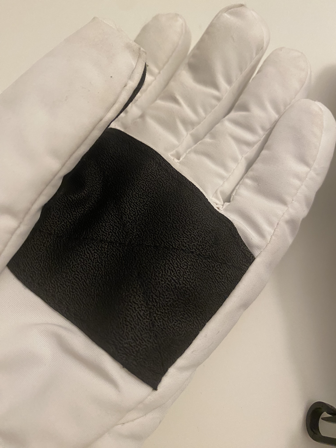 Snow gloves mountain warehouse image indicator(4)