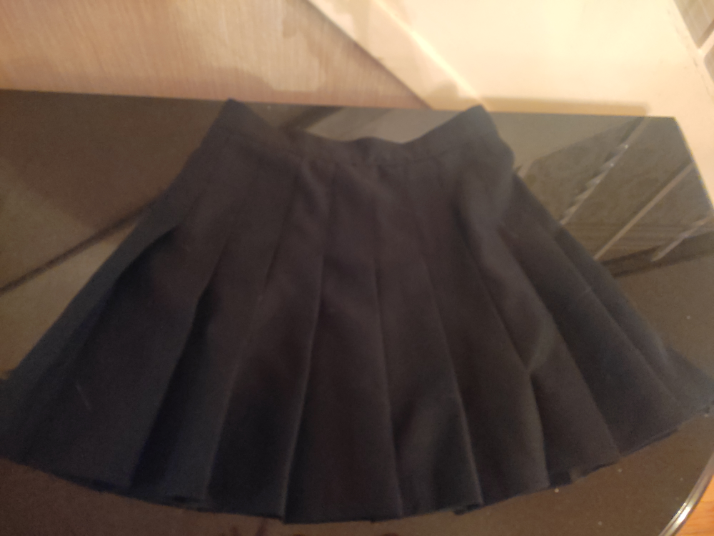 pleated black skirt image indicator(2)