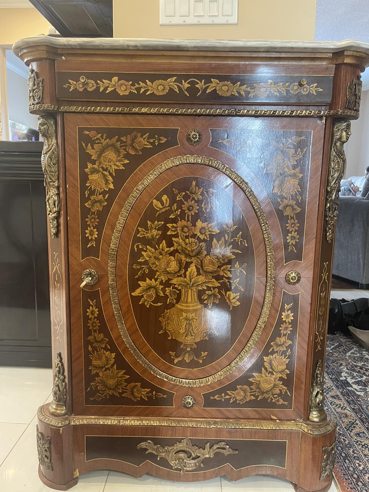Antique tables thumbnail