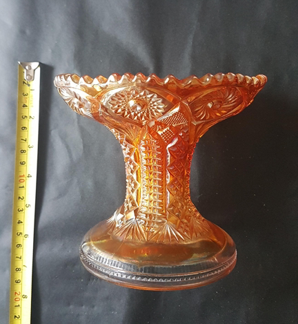 13” Punch Bowl Set, Pedestal and four punch glasses image indicator(7)