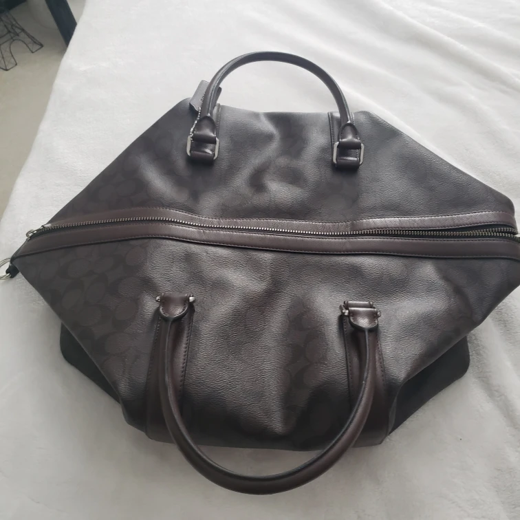 overnight/carry on bag(coach) image indicator(4)