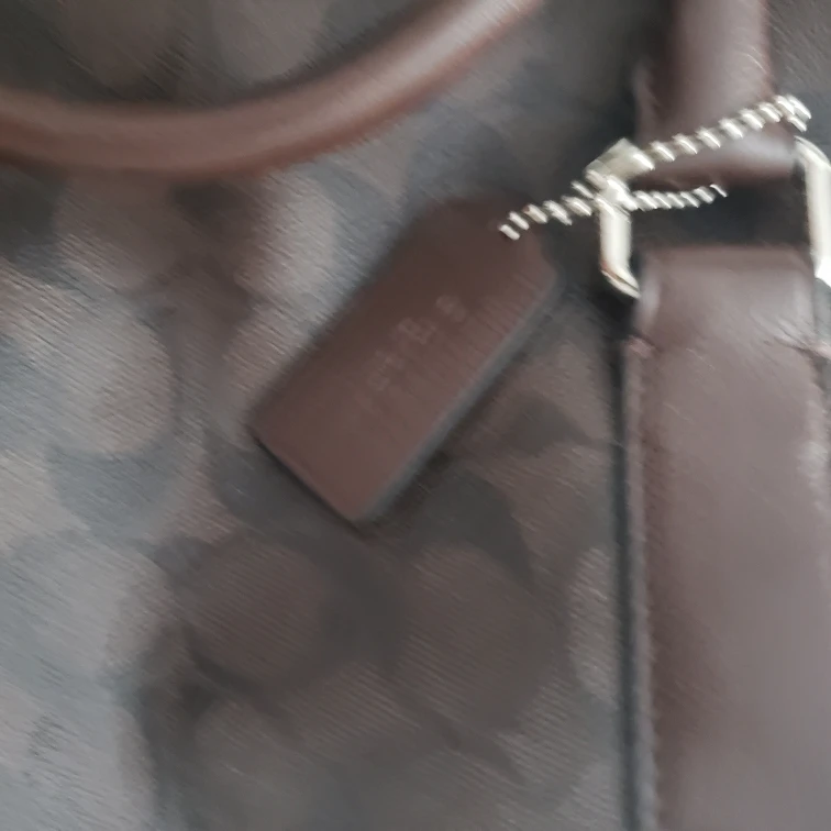 overnight/carry on bag(coach) image indicator(6)