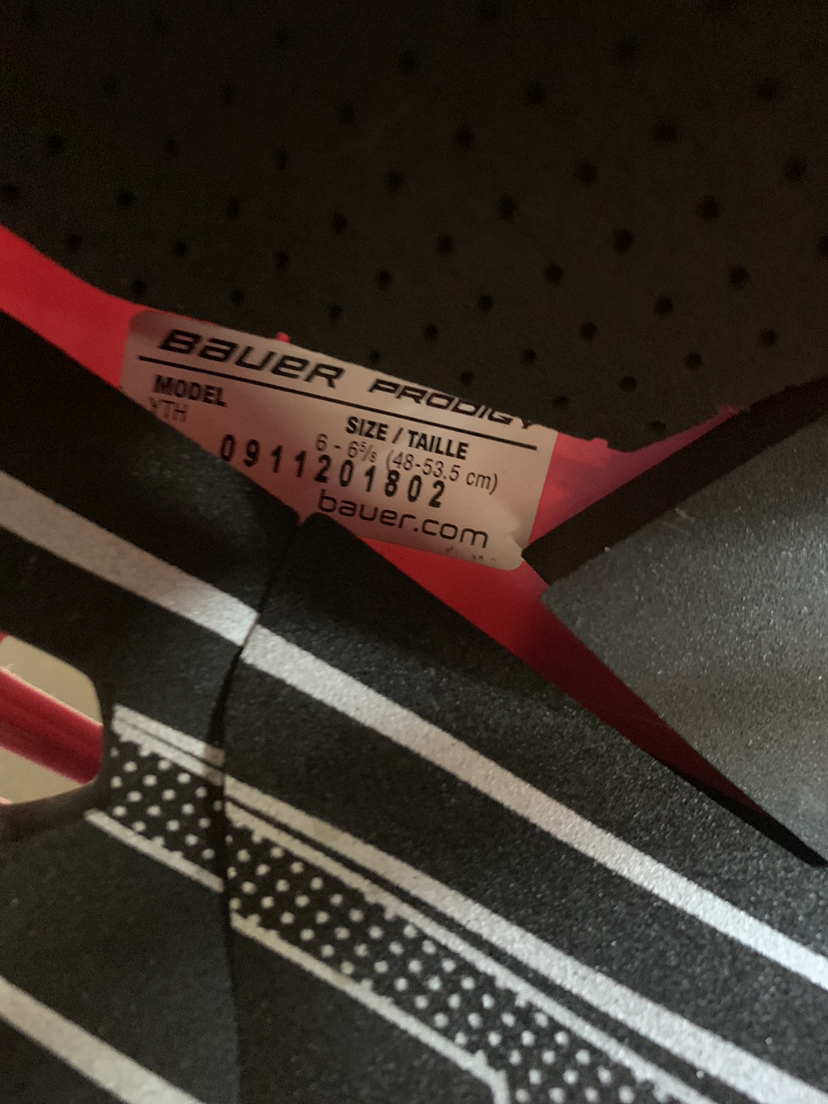 Bauer helmet for ice skating 🏈⛸️ image indicator(4)