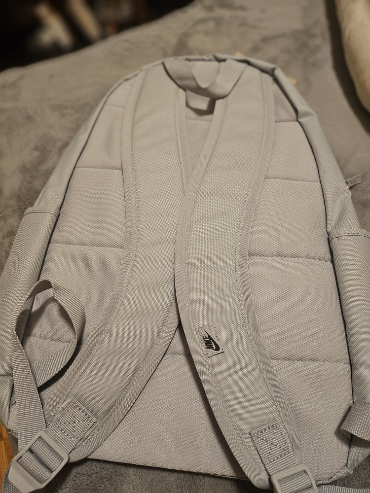 Nike backpack 21L capacity Grey image indicator(2)