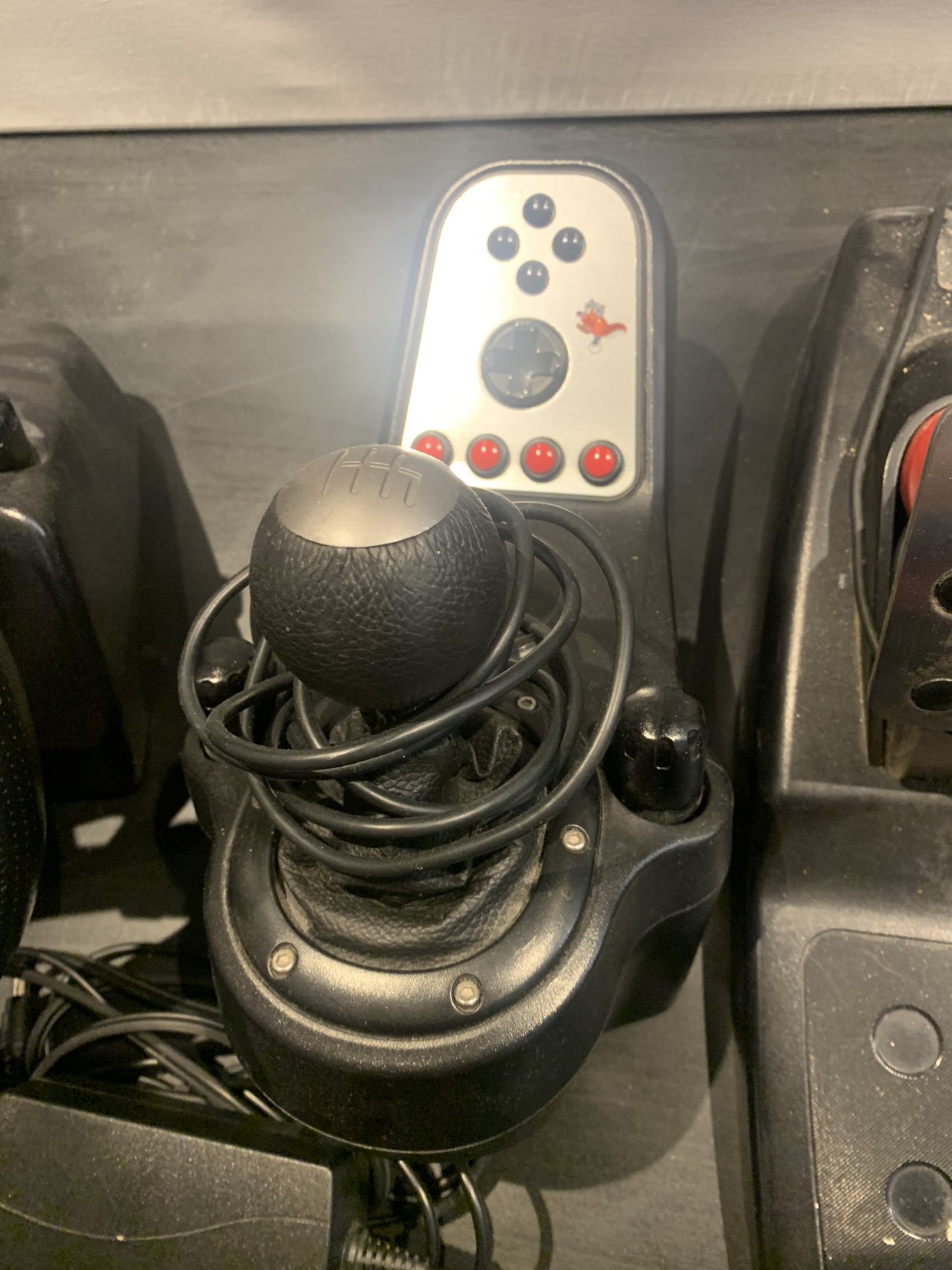 G27 Racing Wheel - photo 3