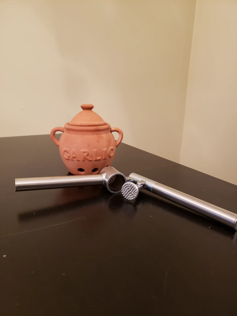 Garlic pot & Garlic Press🥕 thumbnail