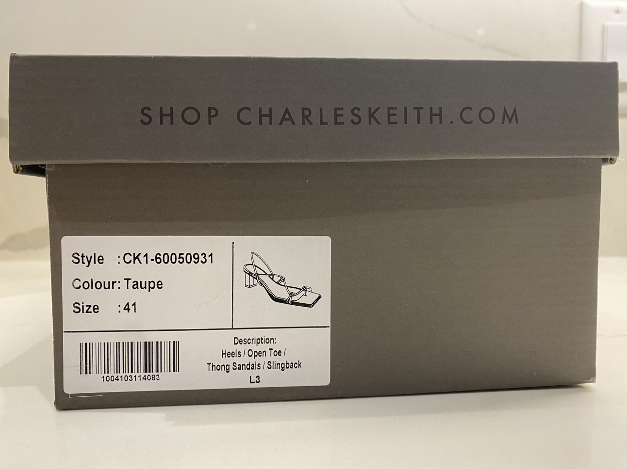 💌 BNIB Never Worn Charles and Keith Sandals , size 41 image indicator(7)