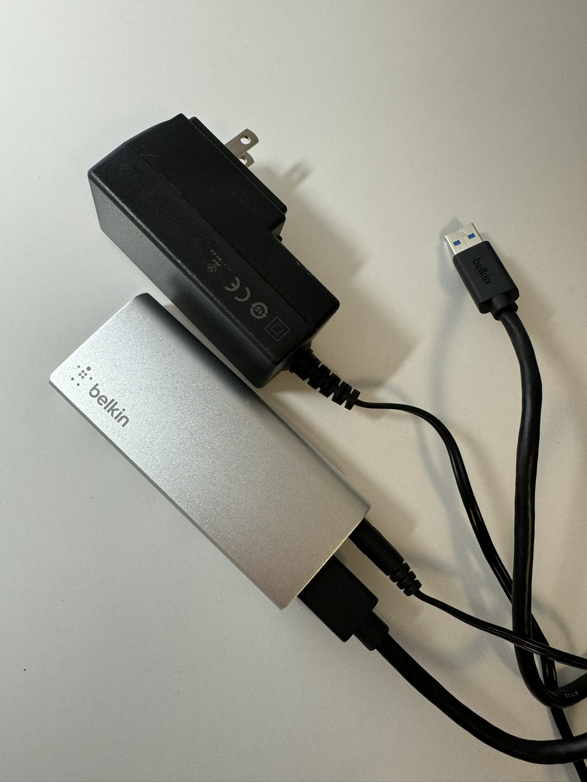 Belkin USB hub thumbnail