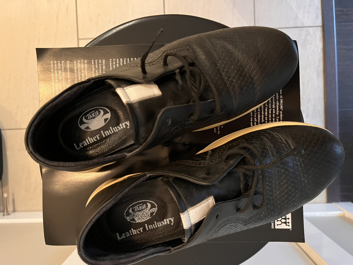 Leather shoes. Worn once - photo 2
