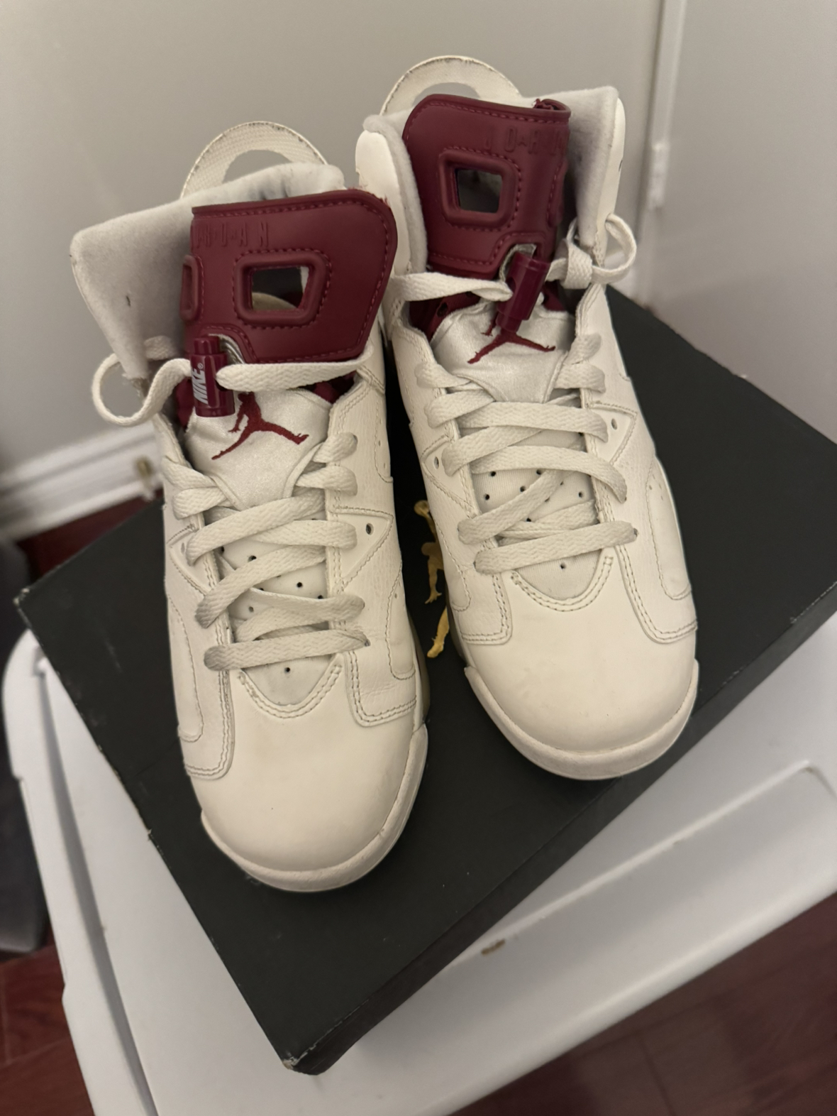 Jordan 6 maroons - photo 2
