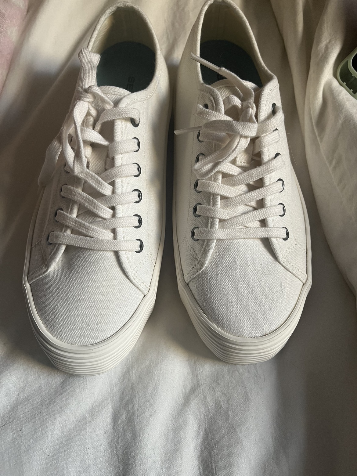 Brand new pair of white canvas platform shoes women’s 8