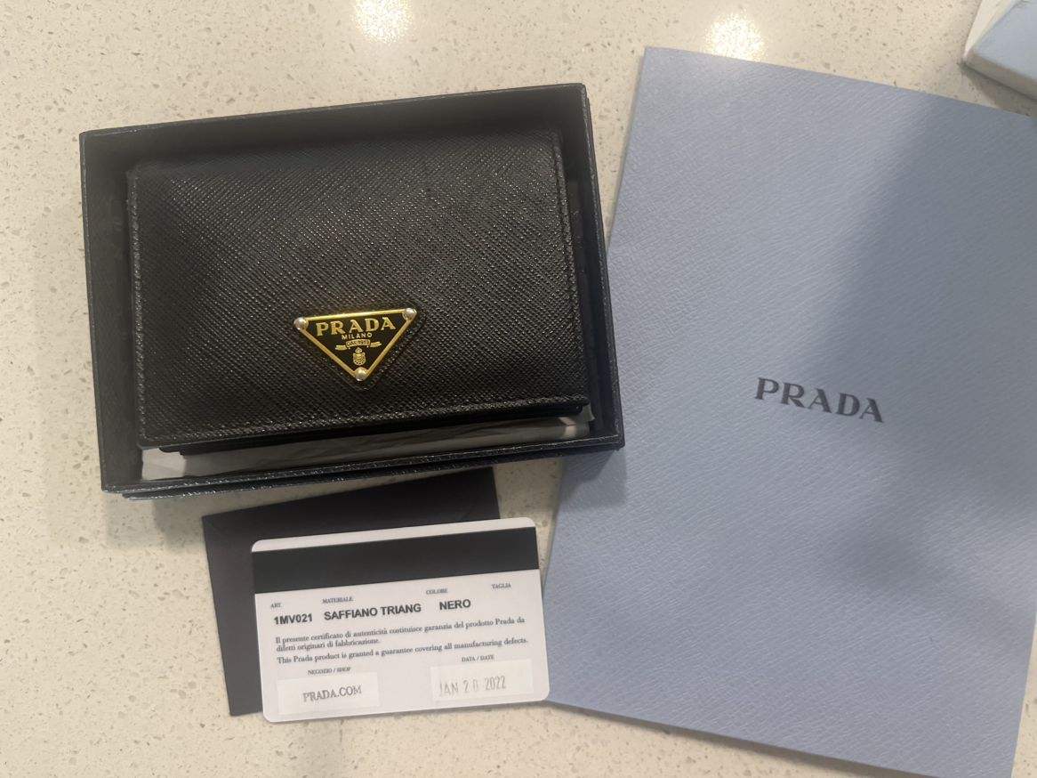 Prada saffiano leather purse