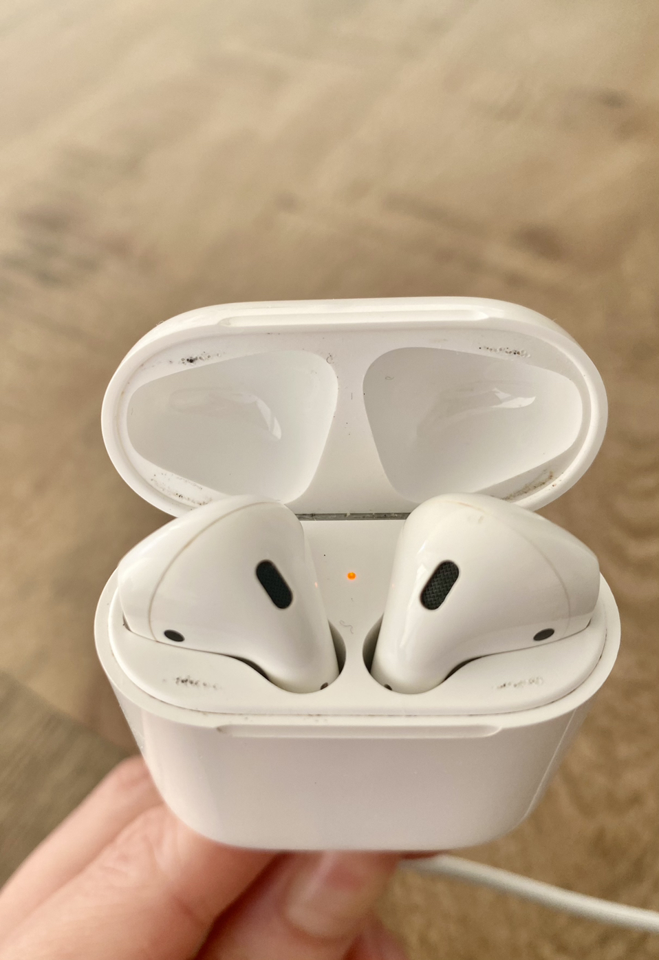 AirPods 1st generation - #freecycle image indicator(3)