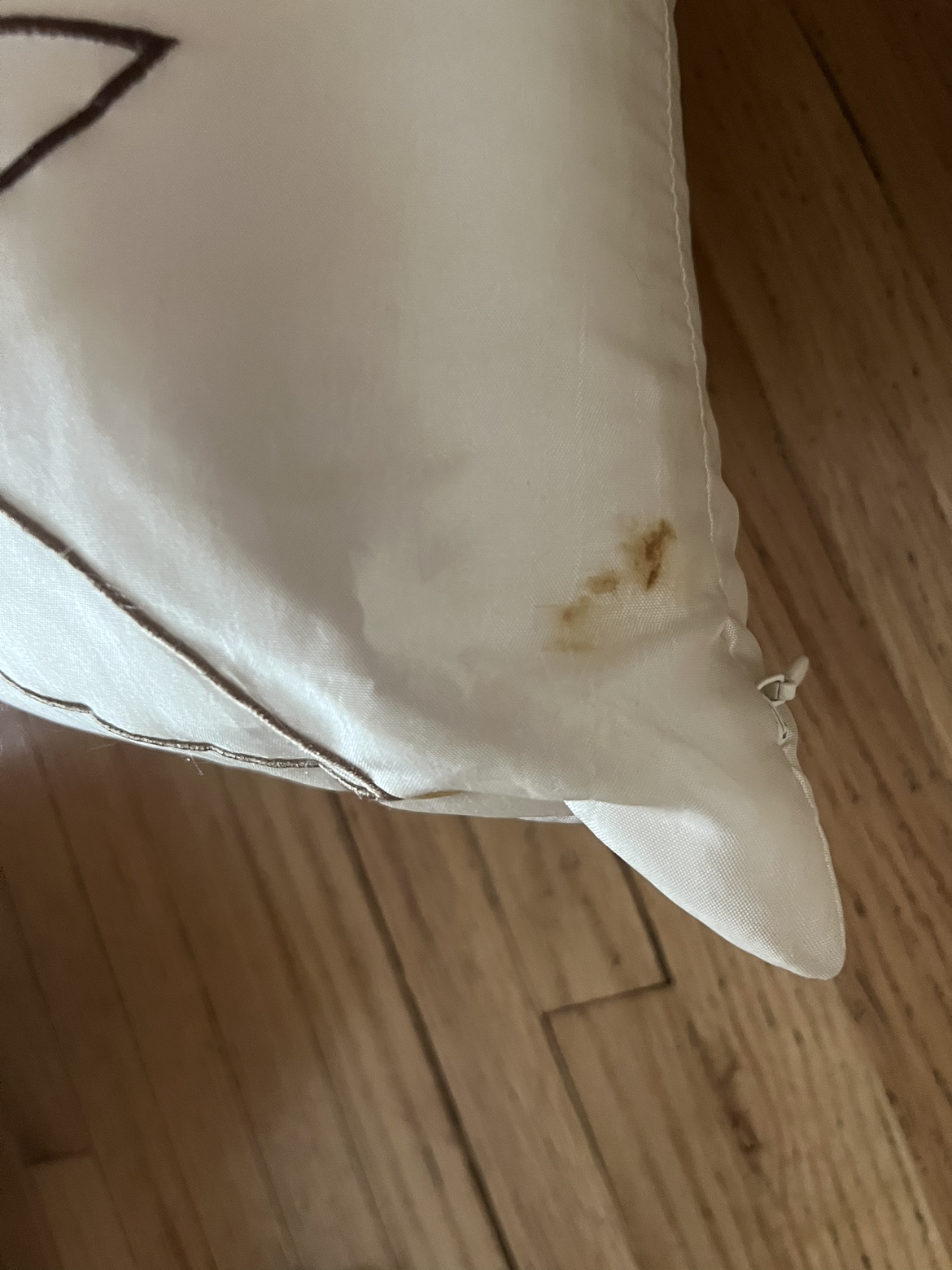 Decorative Pillows - photo 2