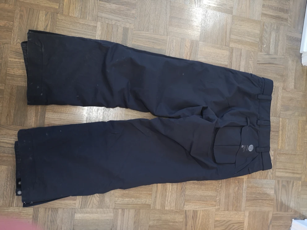men's ski/snowboard pants image indicator(2)