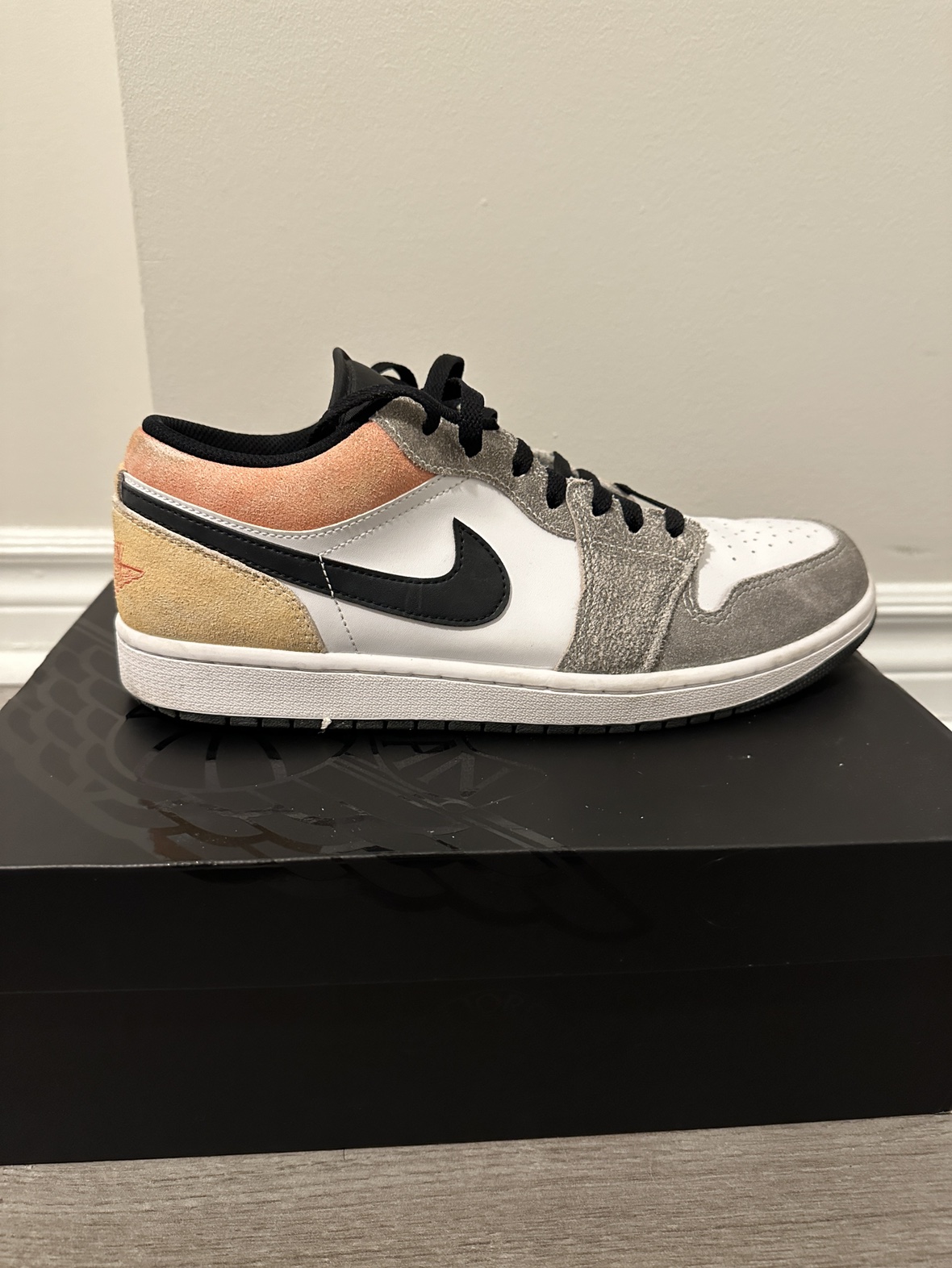 Jordan 1 low SE - photo 3