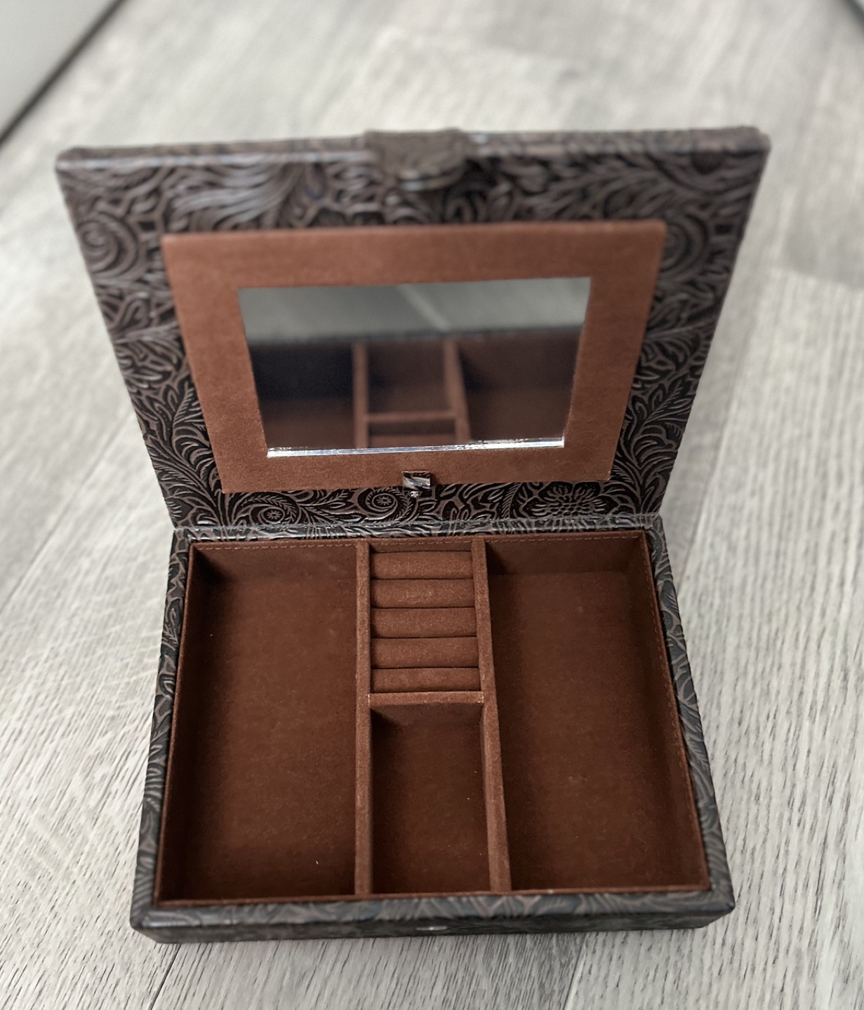 🥕 New Jewelry Case 🥕 image indicator(2)