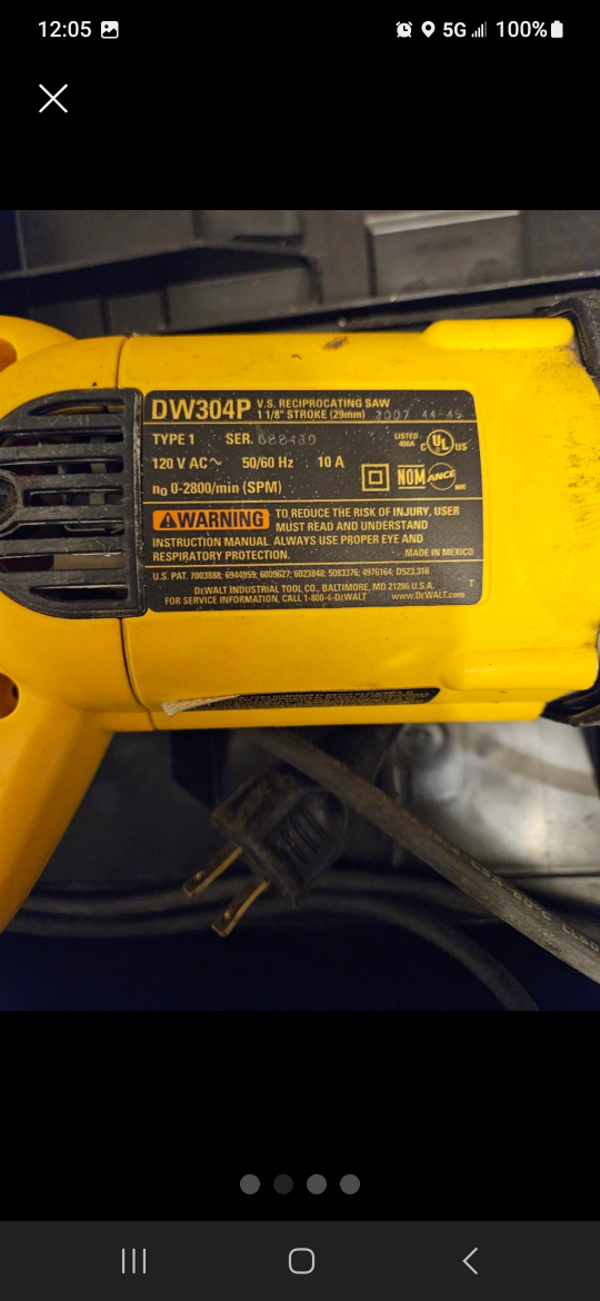DEWALT SAW - photo 2