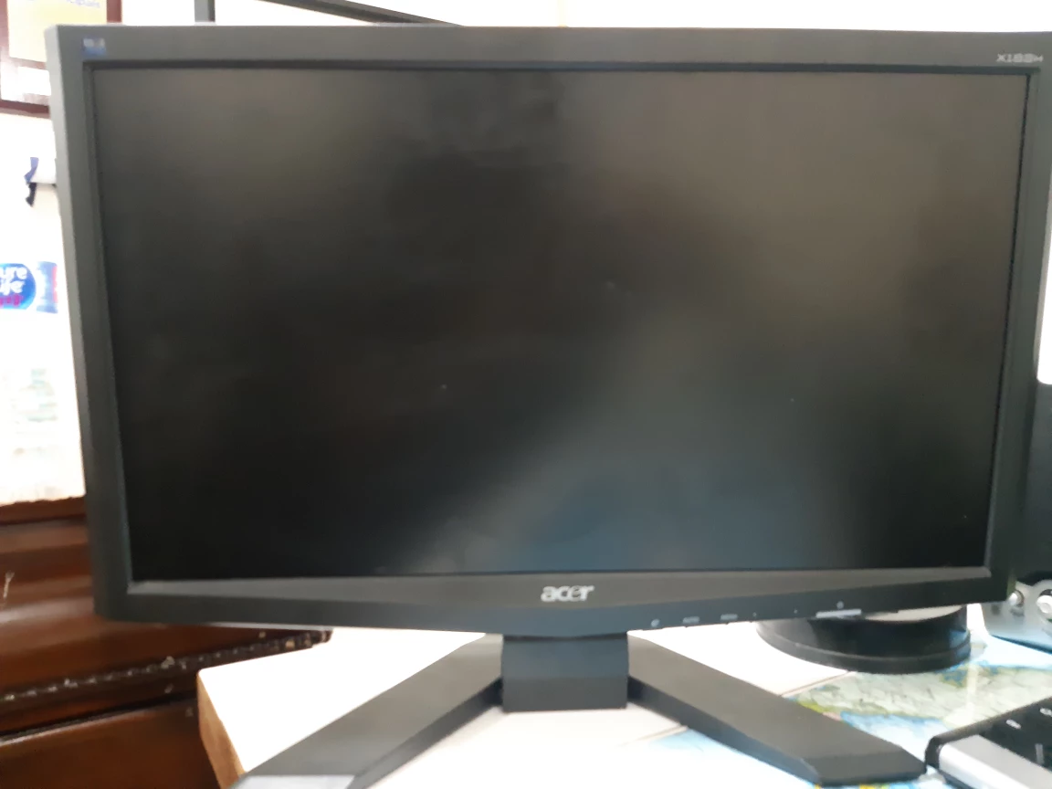 ACER Moniter Model X183H B