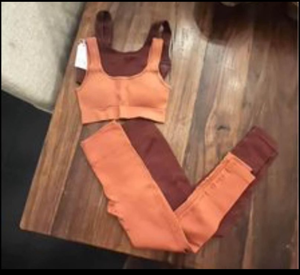 2 Ribbed Sets