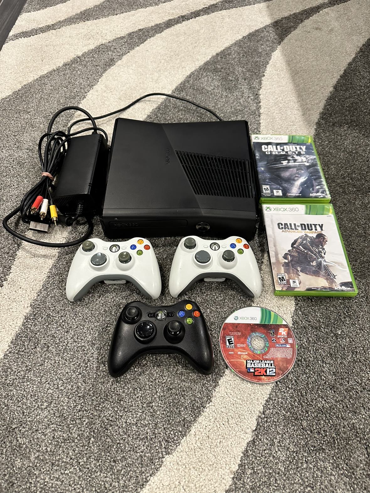Xbox 360 Slim with Games thumbnail