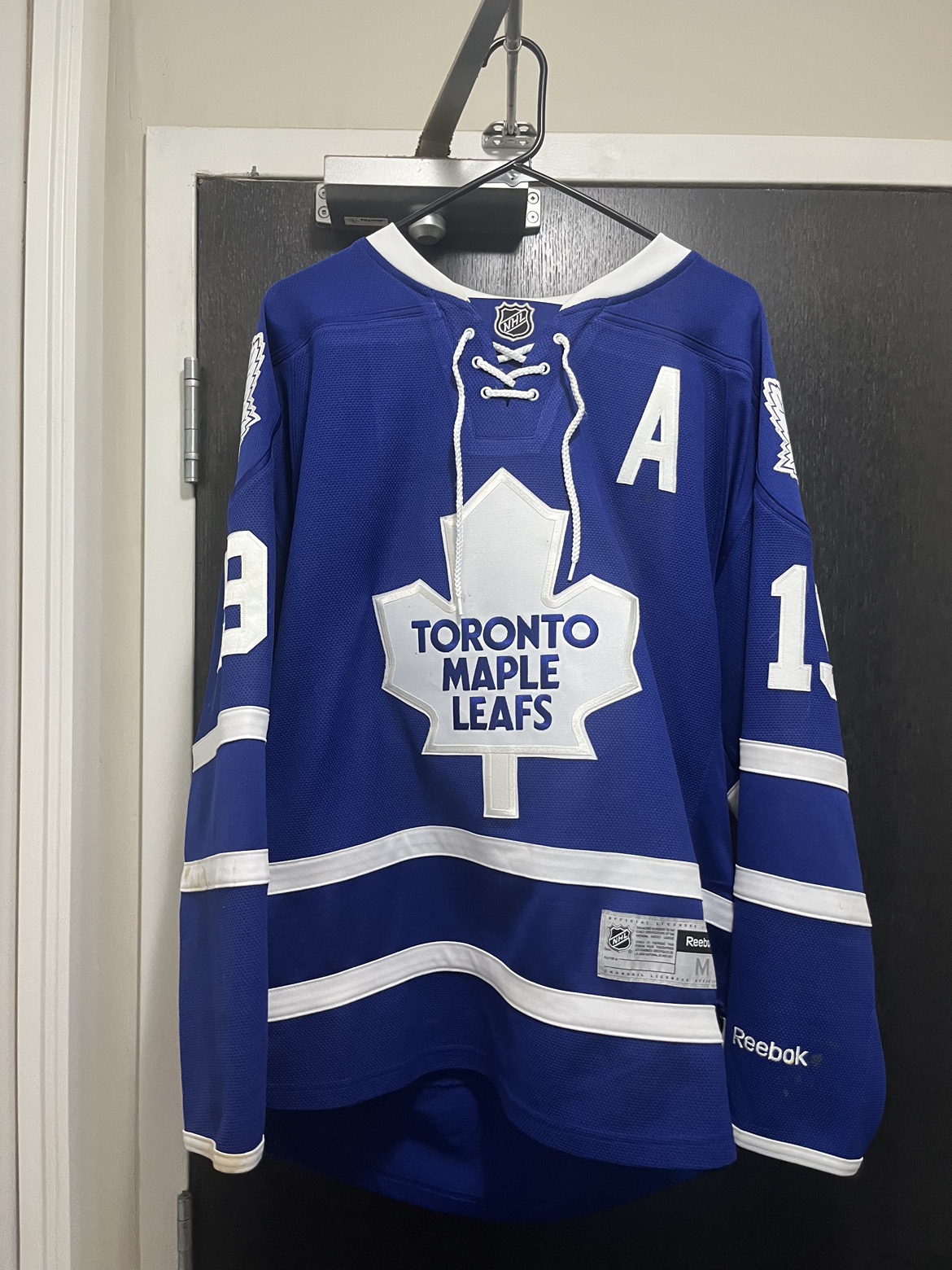 Joffrey Lupul Leafs Jersey signed by Darryl Sittler