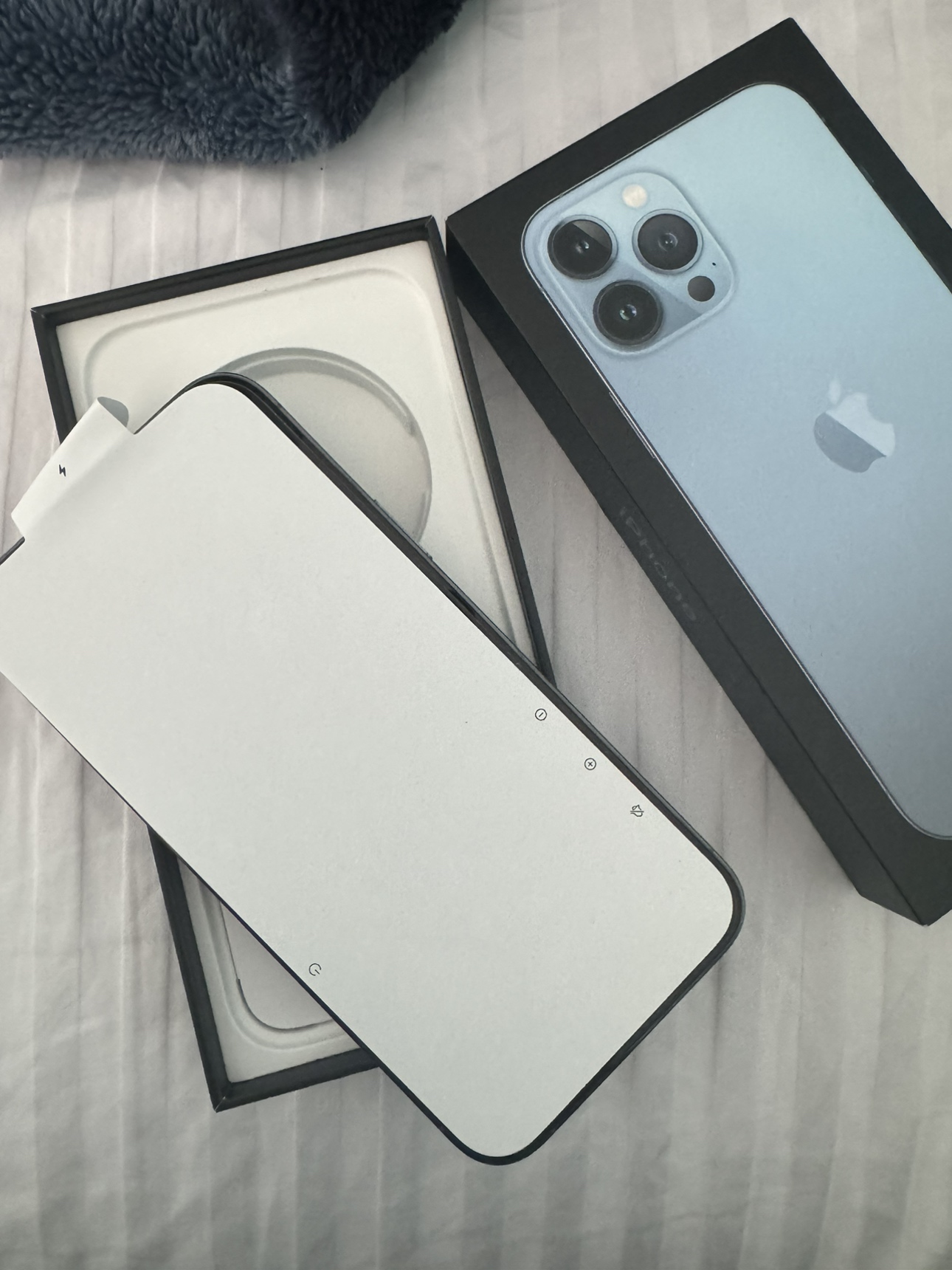 Iphone 13 Pro Max Sierra Blue - photo 3