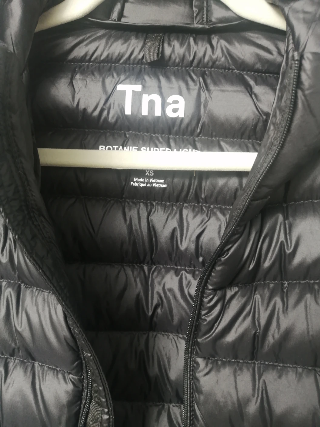 Aritzia - TNA Super Light Jacket image indicator(3)