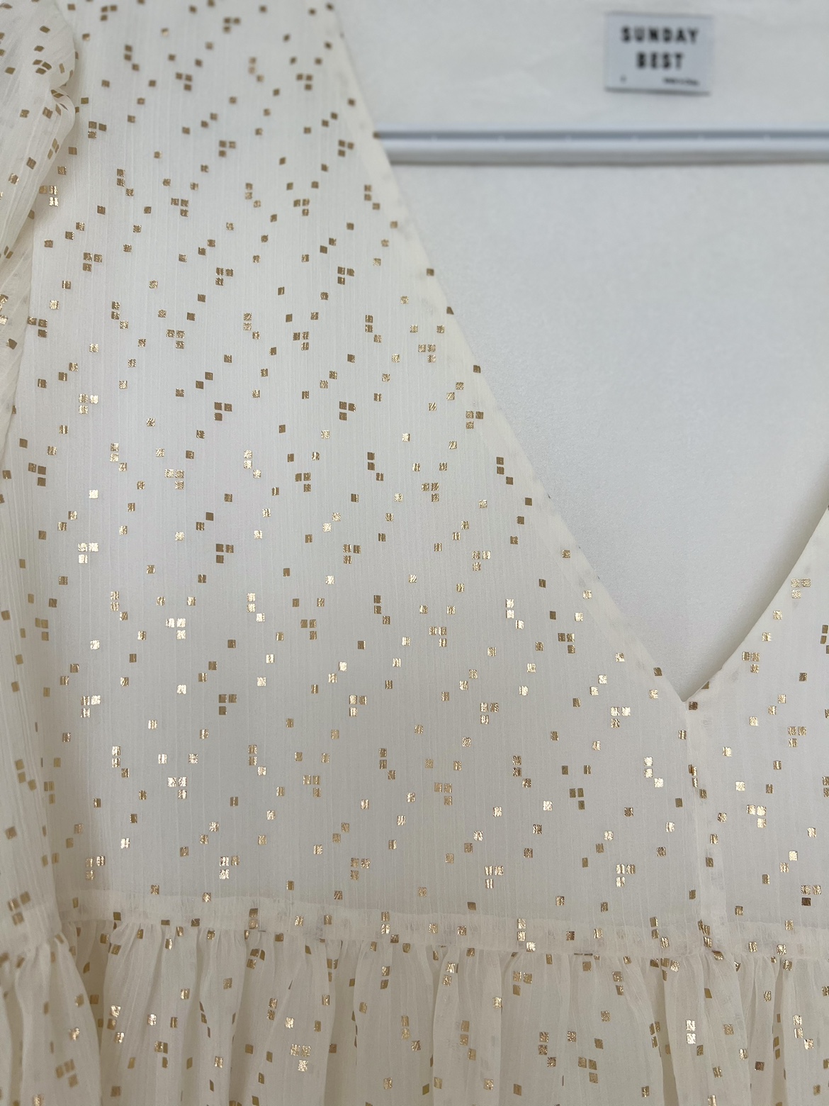 Sunday Best dress image indicator(2)