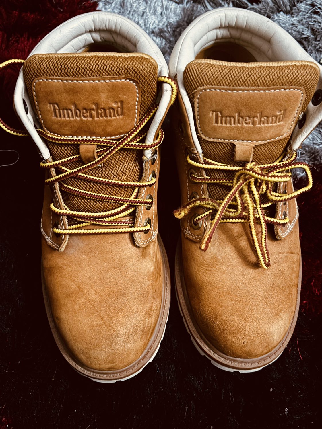 Brown and white leather Timberland image indicator(3)
