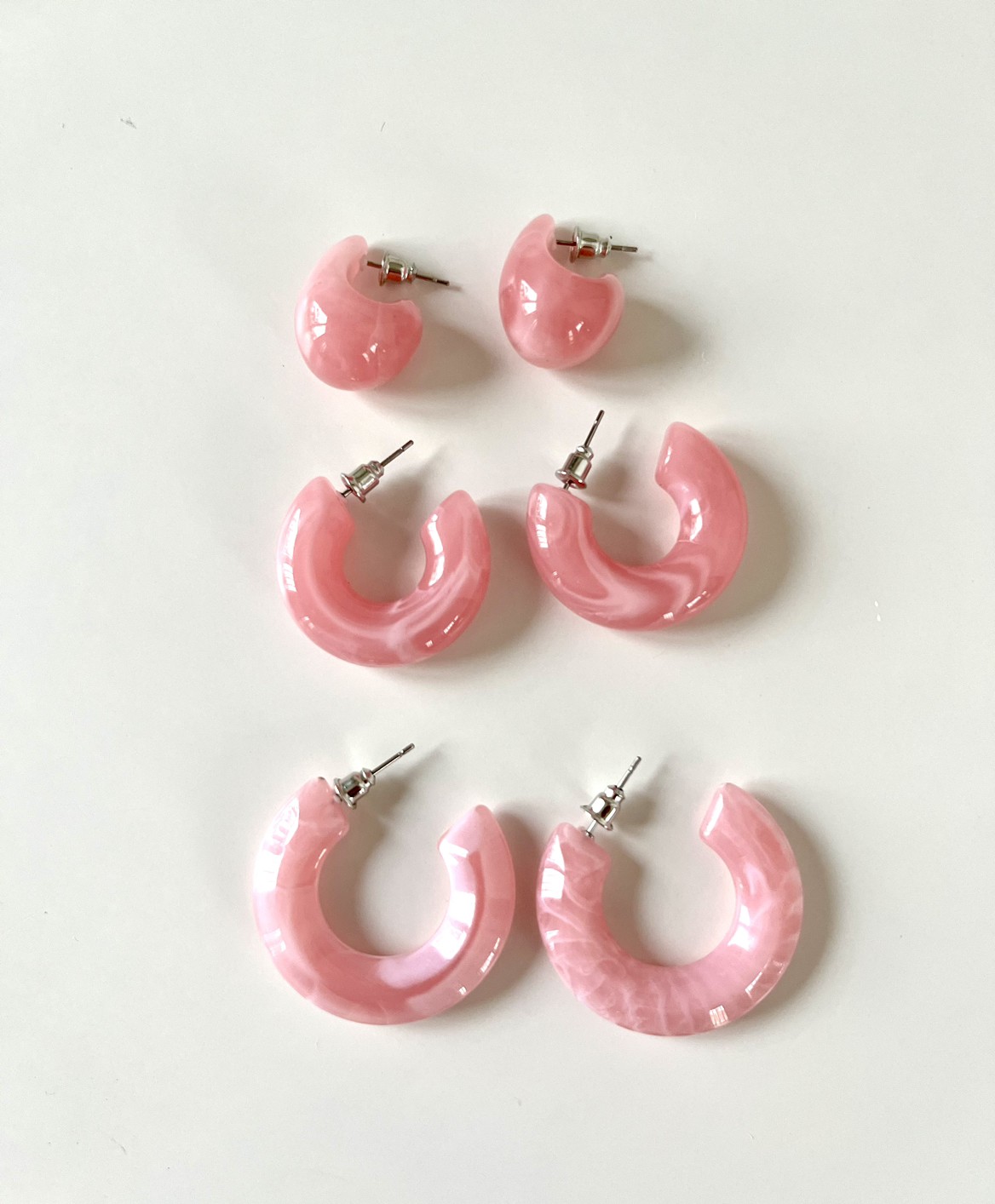 Candy color resin hoop earrings in pink #freecycle - photo 2