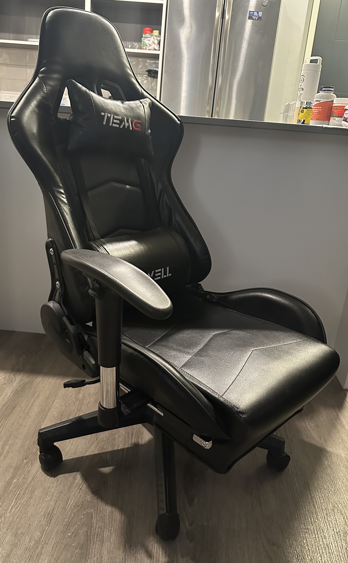 Used (okay condition) EDWELL Chair with Footrest and 1 arm rest - photo 2