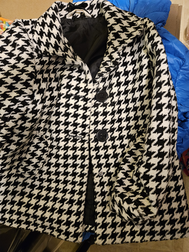 FREE KIDS (GIRLS) JACKETS AND SWEATERS - photo 4