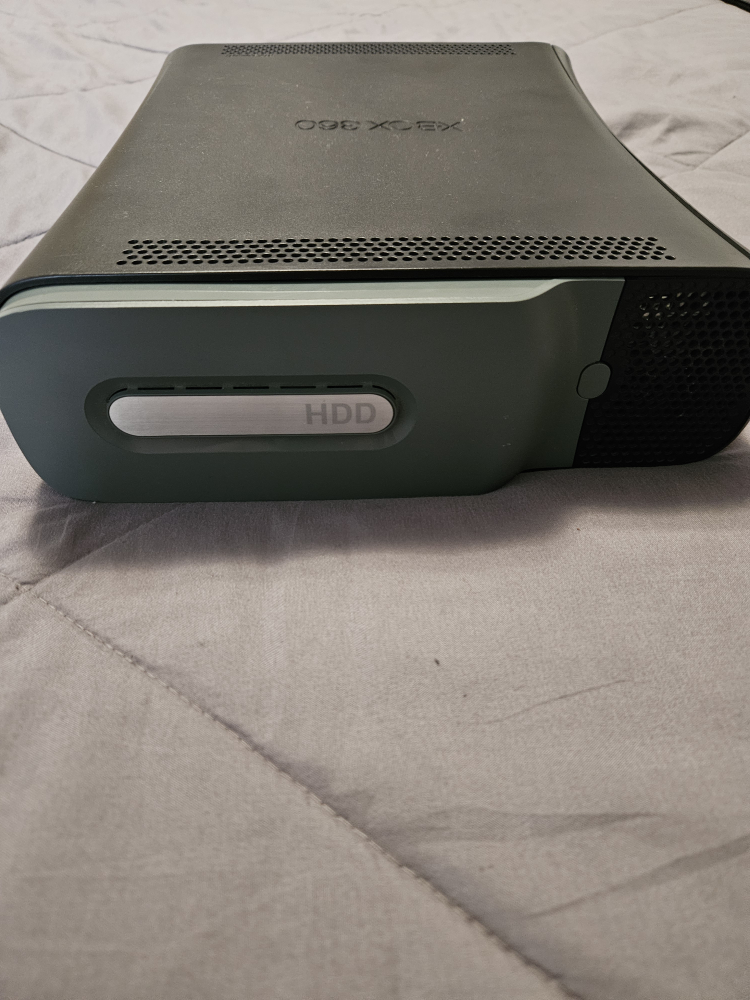 Xbox 360 Elite Bundle - photo 4