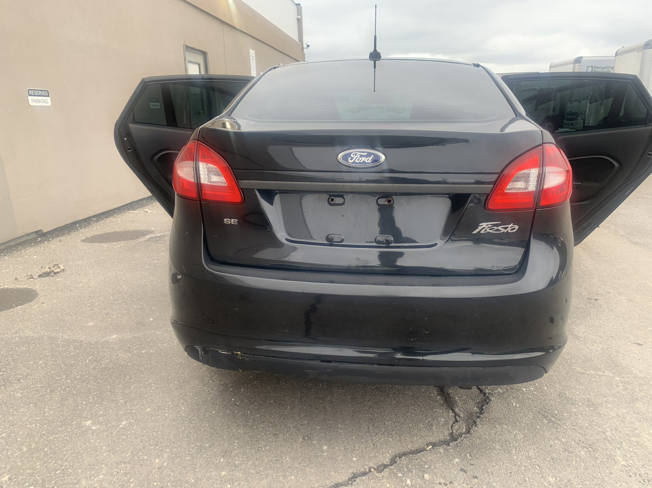 2013 Ford Fiesta image indicator(7)