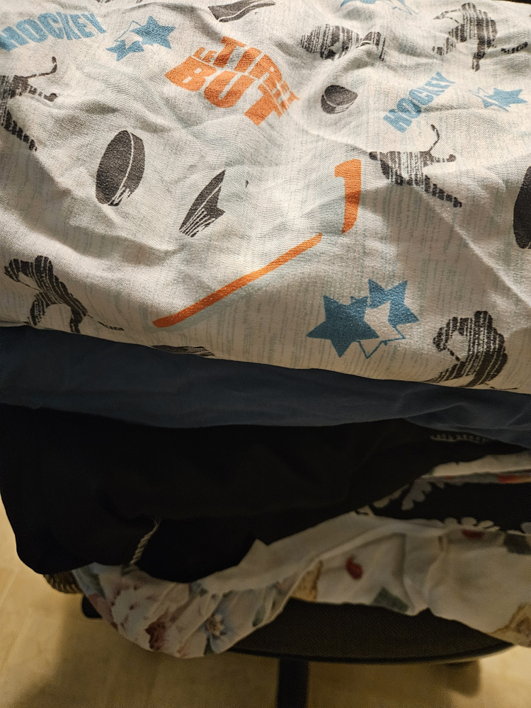 FREE Bed linens - photo 2