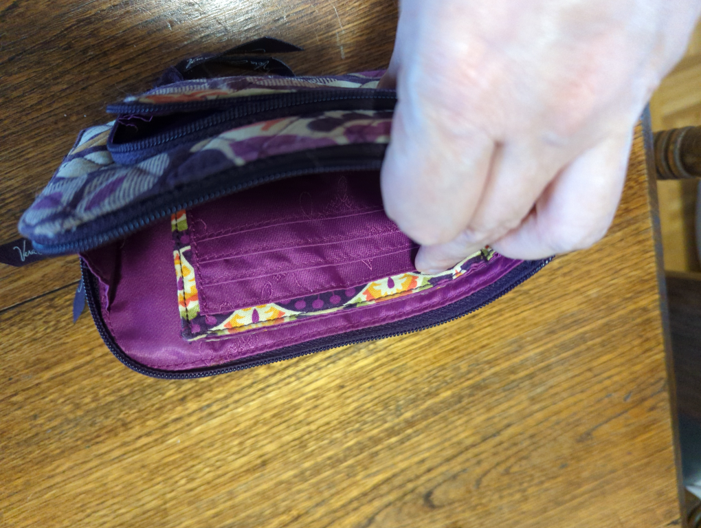 multi-pocket wallet image indicator(3)