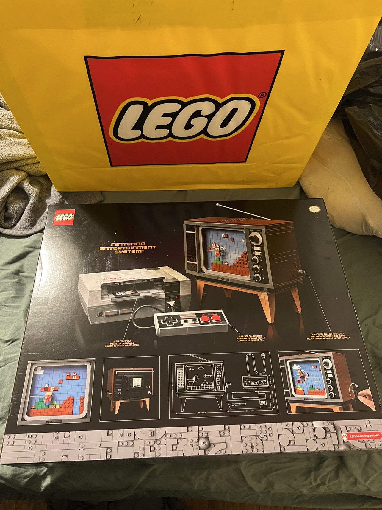 BRAND NEW NINTENDO NES LEGO SET - photo 2