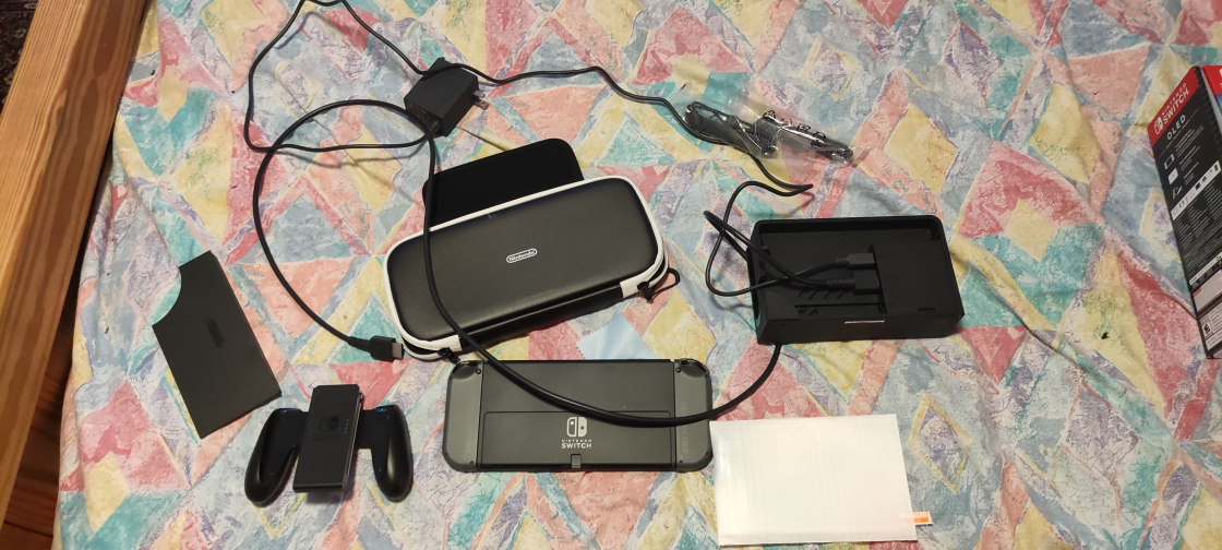 Nintendo switch OLED - photo 4