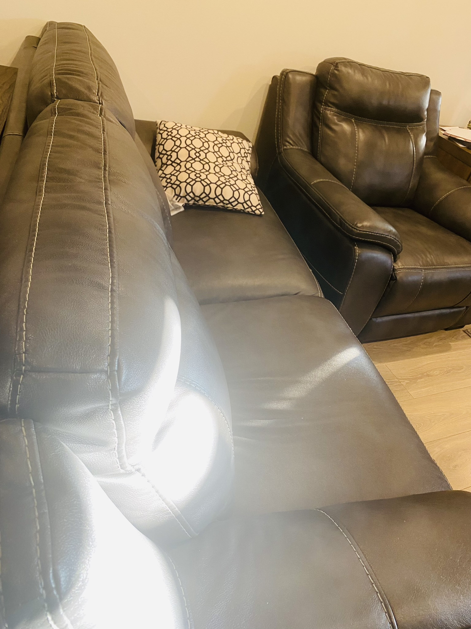 Couches - photo 2
