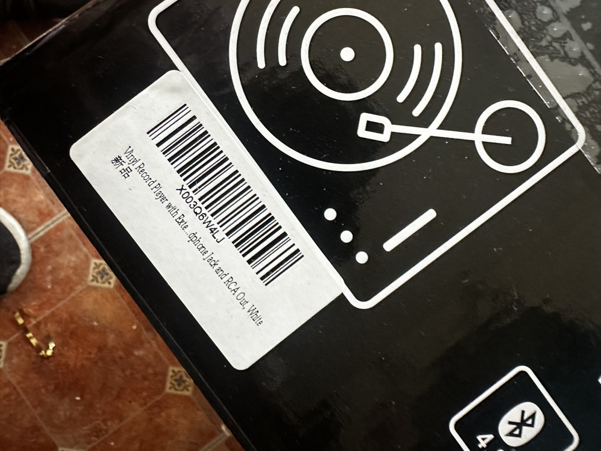 Brand New Record Player Turntable with Wooden Speakers - photo 3